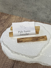 Load image into Gallery viewer, Smudge