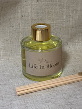 Load image into Gallery viewer, Life In Bloom - Luxury Reed Diffuser
