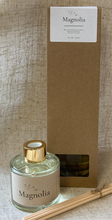 Load image into Gallery viewer, Magnolia - Luxury Reed Diffuser
