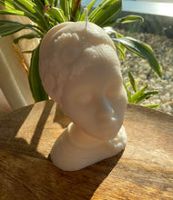 Load image into Gallery viewer, African Headdress Bust
